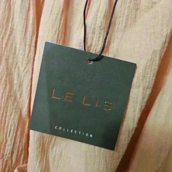 NWT! Low cut open back le lis mini dress! - Picture 4 of 4